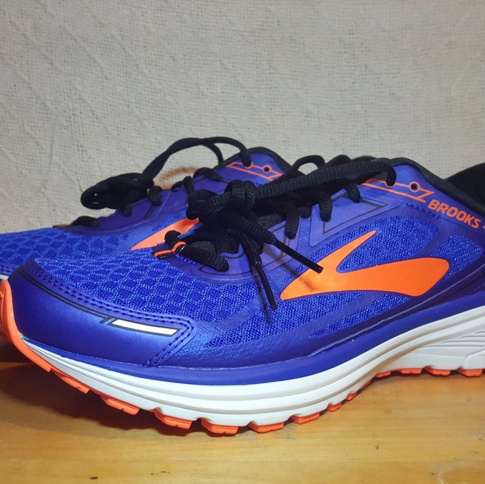 Mens Brooks Aduro 5 New Running Shoes Size 10